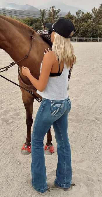 Full leaked Savana keune page private onlyfans photo