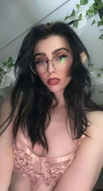 Full leaked Savanaray private onlyfans photo