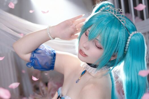 Saya Scarlet