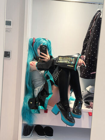 Saya Scarlet