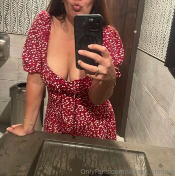 Full leaked Scarlet simone private onlyfans photo