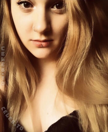 Full leaked Secretnessi private onlyfans photo