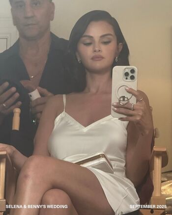 Full leaked Selena gomez page private onlyfans photo