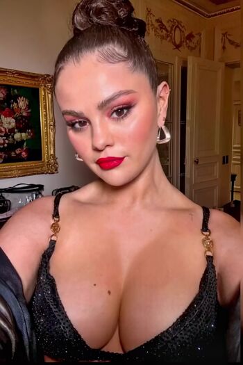 Full leaked Selena gomez  page private onlyfans photo