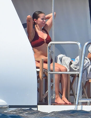 Full leaked Selena gomez page private onlyfans photo