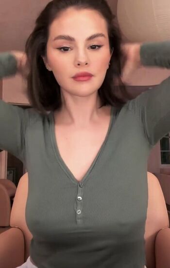 Full leaked Selena gomez private onlyfans photo