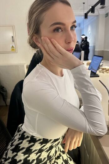 Full leaked Serena skybourne page private onlyfans photo