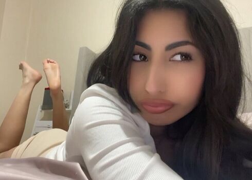 Full leaked Servesyra private onlyfans photo