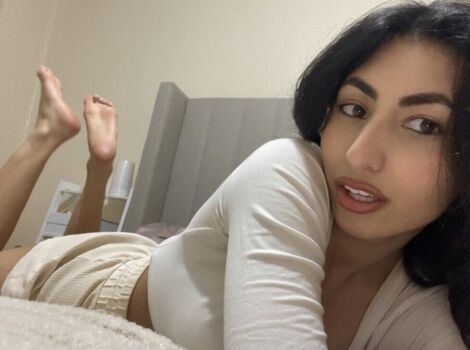 Full leaked Servesyra private onlyfans photo