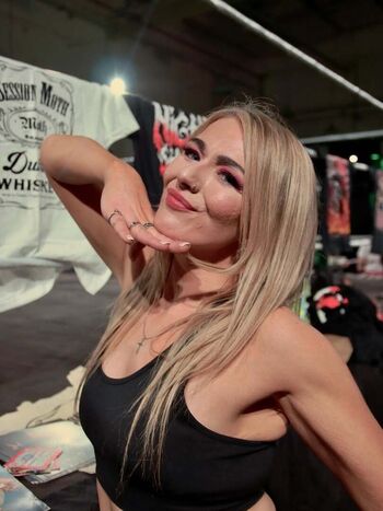 Session Moth Martina