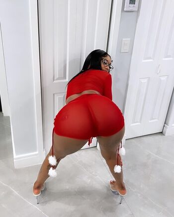 Full leaked Sexxy red  page private onlyfans photo