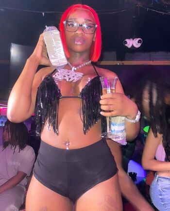 Full leaked Sexxy red  page private onlyfans photo
