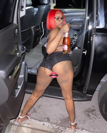 Full leaked Sexxy red  page private onlyfans photo