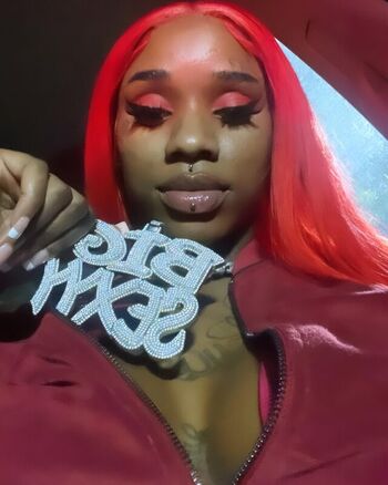 Full leaked Sexxy red private onlyfans photo