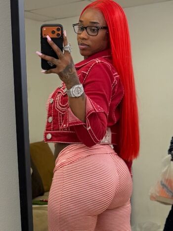 Full leaked Sexxy red private onlyfans photo