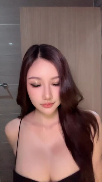 Full leaked Sexyangle lookwa private onlyfans photo