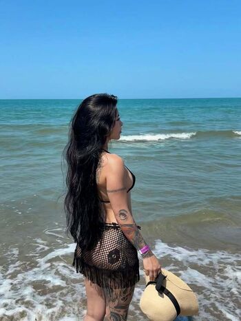 Full leaked Seylark private onlyfans photo