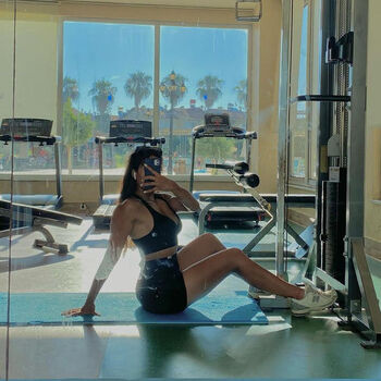 Full leaked Seymaugurr page private onlyfans photo