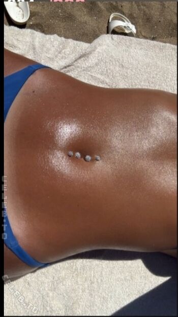 Full leaked Shakiravv private onlyfans photo