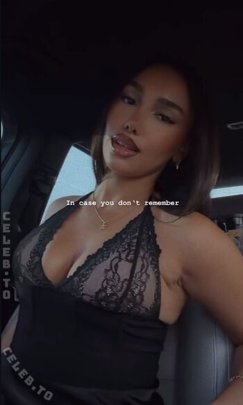 Full leaked Shakiravv private onlyfans photo