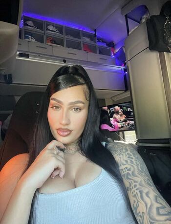 Full leaked Shania charette private onlyfans photo