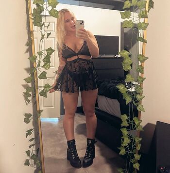 Shazza McKenzie