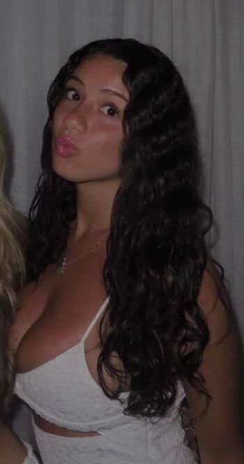 Full leaked Sheli private onlyfans photo