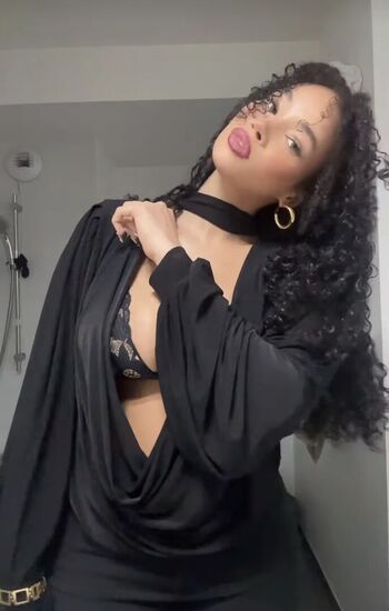 Full leaked Shelikesmyts private onlyfans photo