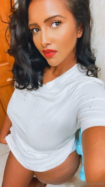 Full leaked Shelly simple fun private onlyfans photo