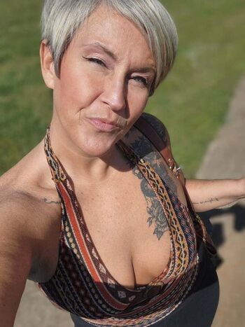 Full leaked Shellybelly private onlyfans photo