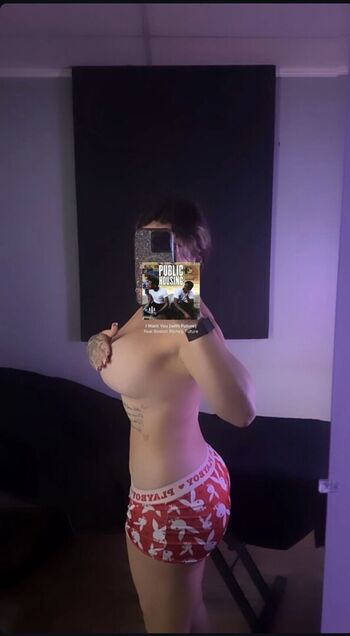 Full leaked Shesojiggyy private onlyfans photo
