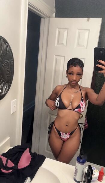 Full leaked Sheworeblacktoo private onlyfans photo