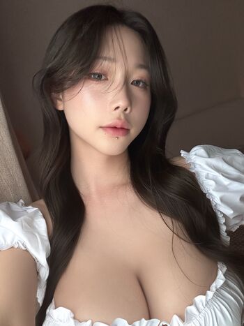 Full leaked Shiliuyelei private onlyfans photo