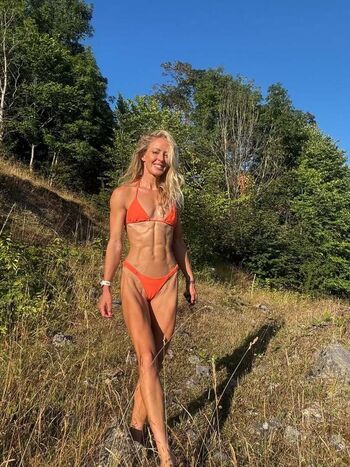Full leaked Shimwell private onlyfans photo