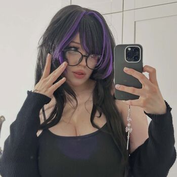 Full leaked Shini waifu private onlyfans photo