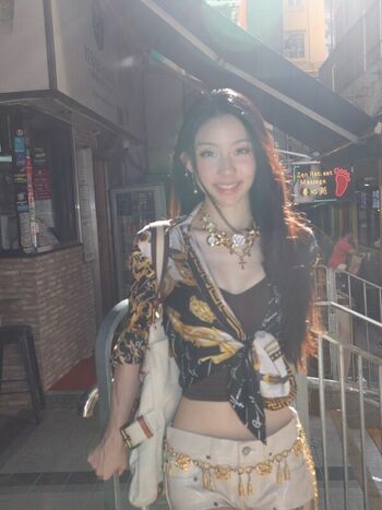 Full leaked Shirlizleee private onlyfans photo