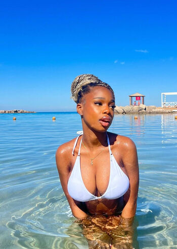Full leaked Shona liz private onlyfans photo
