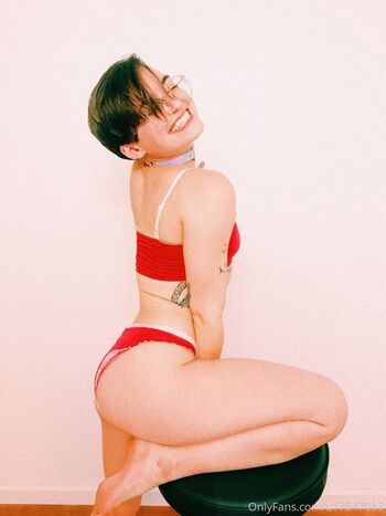 Full leaked Show your girlfriend page private onlyfans photo