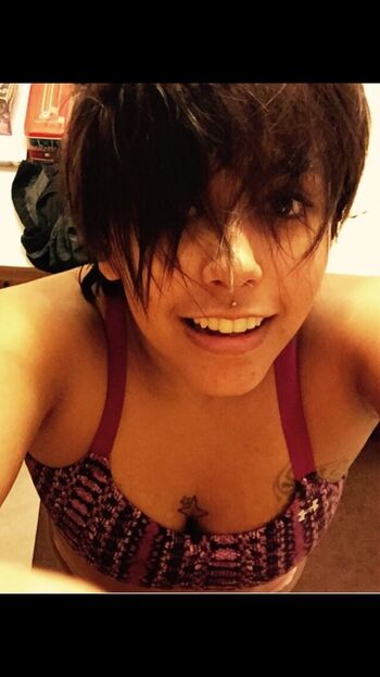 Show Your Girlfriend