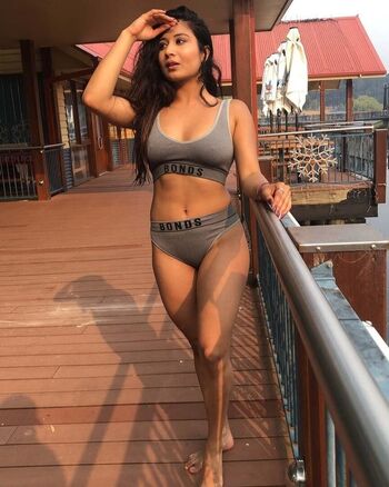 Full leaked Shreya kalra private onlyfans photo