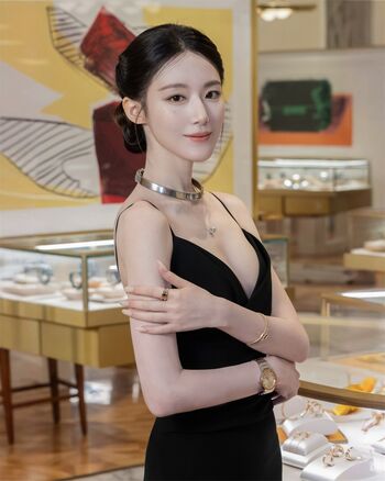 Full leaked Shuhua private onlyfans photo