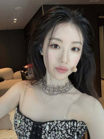 Full leaked Shuhua page private onlyfans photo