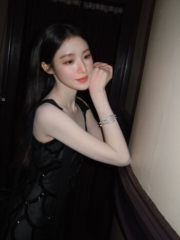 Full leaked Shuhua page private onlyfans photo