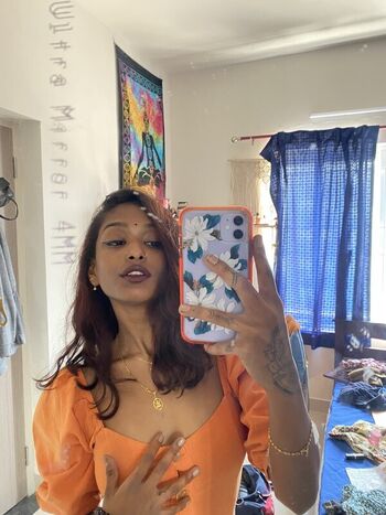 Full leaked Shwetizle private onlyfans photo