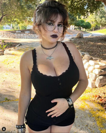 Full leaked Sophxryder/ private onlyfans photo