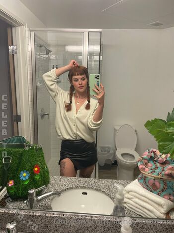 Full leaked Sidney summers private onlyfans photo