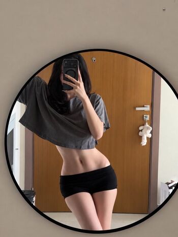 Full leaked Sidra dihab private onlyfans photo