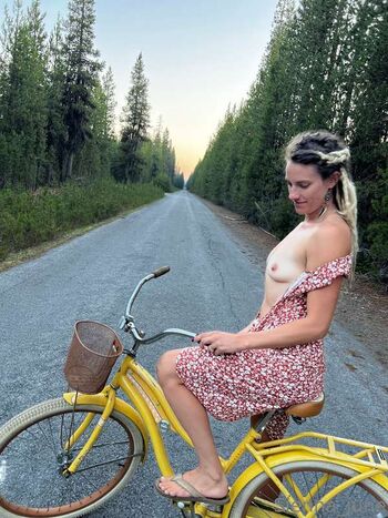 Full leaked Sienna june page private onlyfans photo