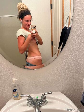 Full leaked Sienna june private onlyfans photo