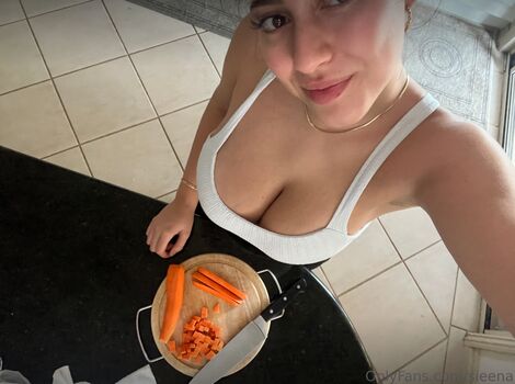 Full leaked Siennamariia private onlyfans photo